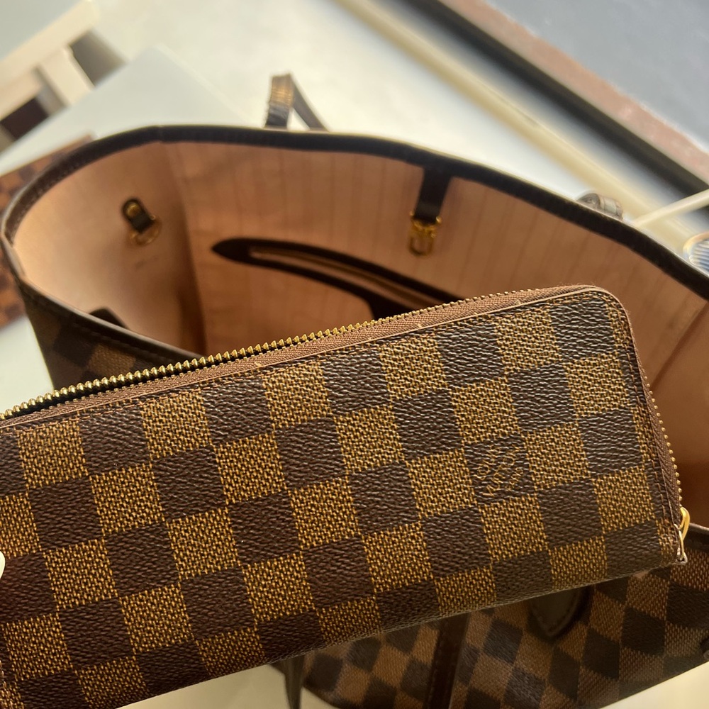 Authentic Louis Vuitton Neverfull PM - Rose Ballerine - Picture 3 of 14